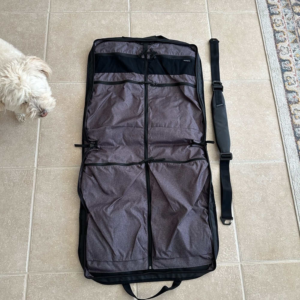 Nomatic Garment Bag